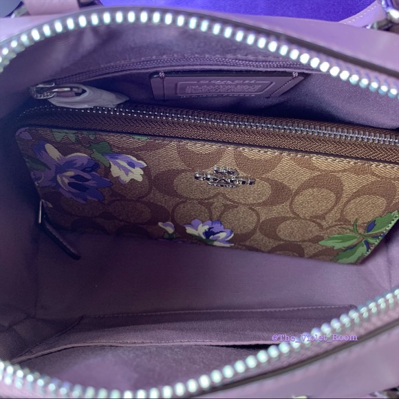 ▪️SALE▪️Signature Mini Bennett Satchel & Wallet - Picture 7 of 8